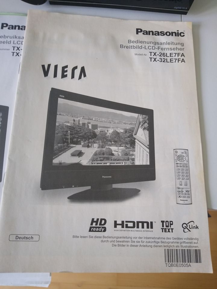 Breitbildfernseher Panasonic Viera TX-32LE7FA 32 Zoll 80cm in Hamburg