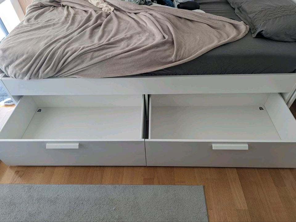 IKEA Bett BRIMNES in Berlin