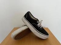 Damen Vans Authentic EUR 37 Schwarz Weiß Old Skool low TOP Nordrhein-Westfalen - Meerbusch Vorschau