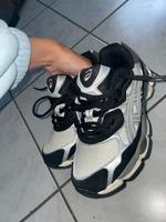 ASICS gel in Schwarz und weiß Hessen - Fulda Vorschau