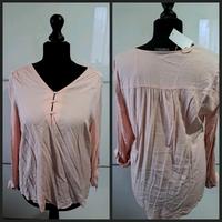 NEU MIT ETIKETT C&A Bluse Gr. 44 Jessica rosa Hessen - Dautphetal Vorschau
