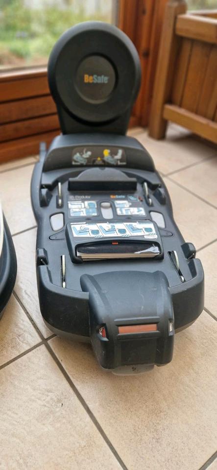 Kindersitz Besafe Izi Modular I-Size (bis 18kg) inkl. Reboarder in Verden