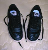 sehr gute ECHT-LEDER-Sneaker, Sportschuhe, "NIKE", 39, schwarz Köln - Porz Vorschau
