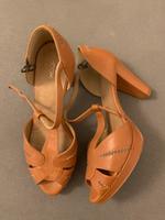 Cox Pumps Cognac 37 Plateau t-Steg Frankfurt am Main - Preungesheim Vorschau