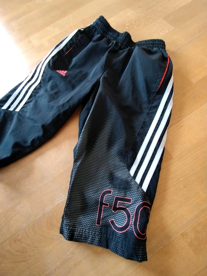 Adidas F50 Laufhose Größe 140 in Amelinghausen