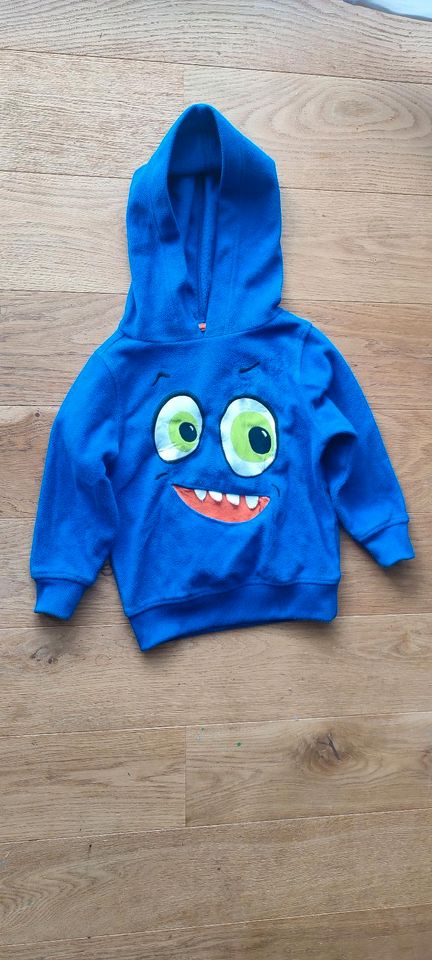 Fleece Pullover Hoodie Kapuzenpullover mit Gesicht und Tasche 98 in Neuler