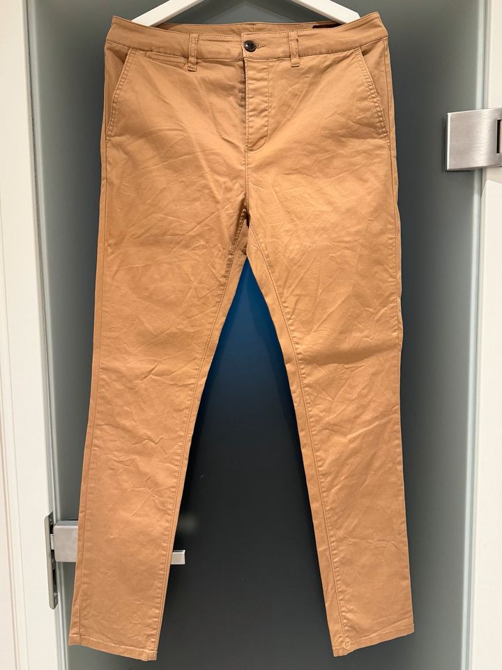 ASOS Chino Slimfit braun W32 in Frankfurt (Oder)