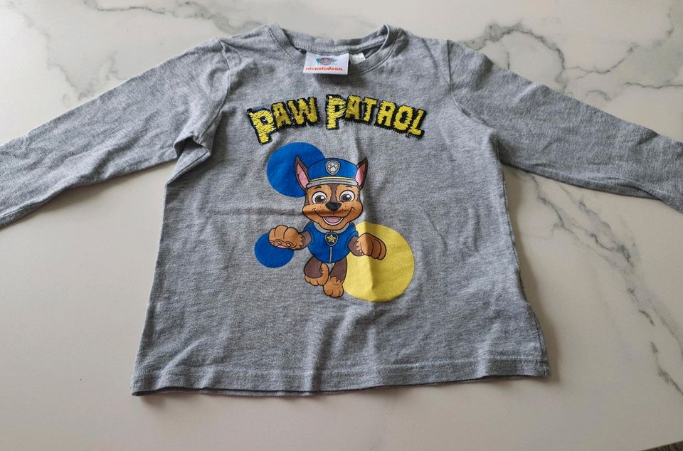 PawPatrol Langarmshirt gr 98-104 mit Wendepailetten 2€ in Ingolstadt