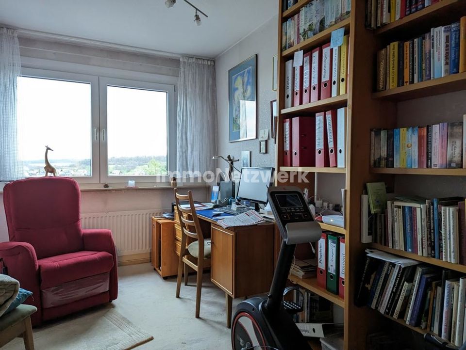 Traumhafte 4 Zimmerwohnung mit atemberaubendem Ausblick. Perfekt für Familien! in Eisingen