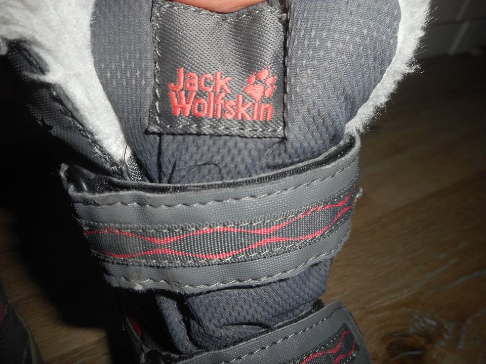 Jack Wolfskin Mädchen Winter Stiefel Schuhe Gr.31 in Markt Rettenbach