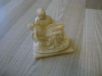 Vintage Skulptur "Pieta" Michelangelo, auf Marmorsockel Bayern - Geretsried Vorschau