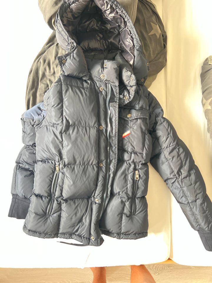 MONCLER Daunenjacke 100% authentisch/ Original/Legit(CERTILOGO) in Langenhagen