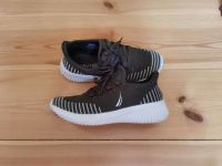 NEU Nautica Sportschuhe Turnschuhe Sneaker olivgrün Brandenburg - Luckau Vorschau