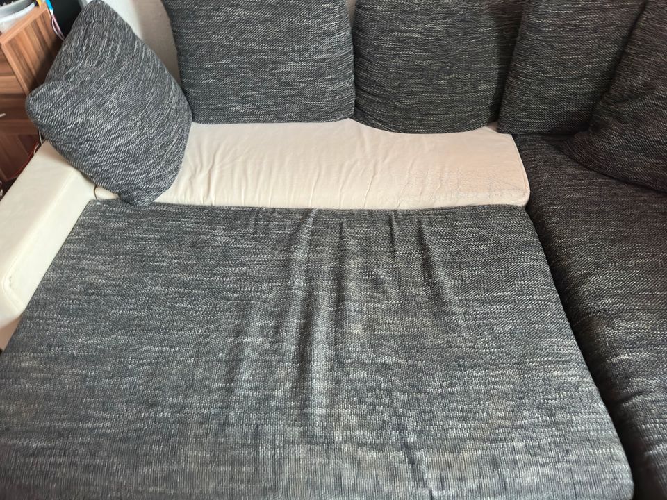 Sofa / Couch - L-Form, Schlafcouch, Bettkasten, Schlafsofa in Leipzig