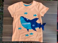 T-Shirt mit Hai und Fischen Größe 104 Rheinland-Pfalz - Kirchheim an der Weinstraße Vorschau