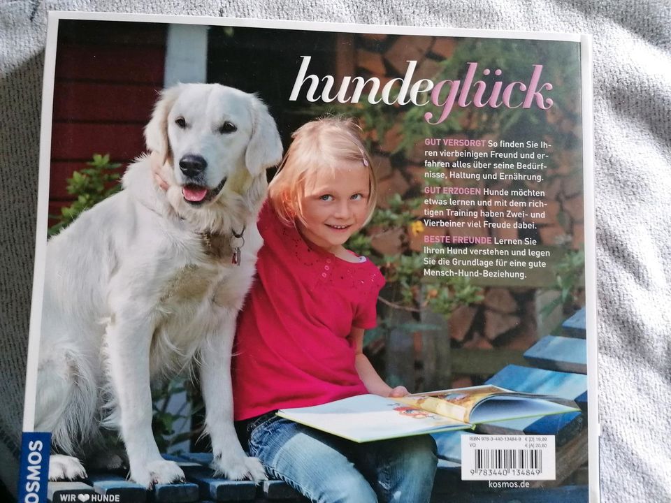 Hundeglück / Kate Kitchenham in Hilden