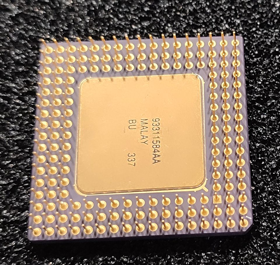 Sammlung historische Intel i960 CPU chips in Staufen im Breisgau