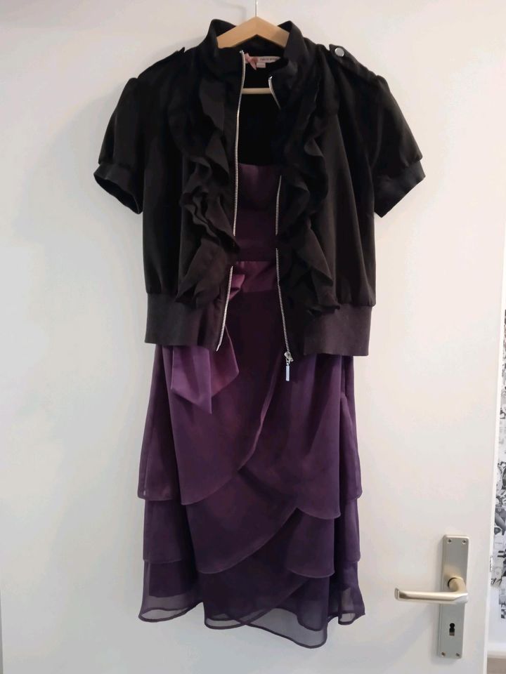 Abendkleid mit Jäckchen Ballkleid Abiball violett lila schwarz in Köln