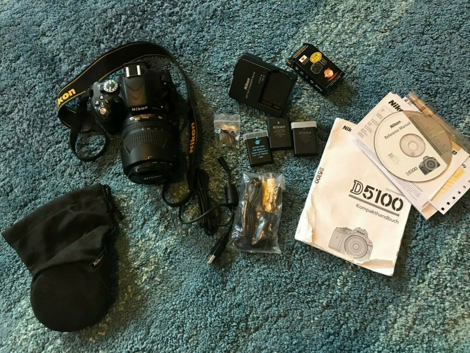 Nikon Spiegelreflexkamera D5100 mit Objektiv 18-105mm und Zubehör in Nackenheim