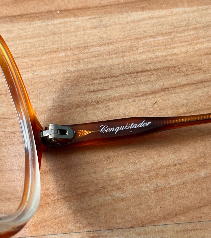 Brille conquistador retro alt in Bonn