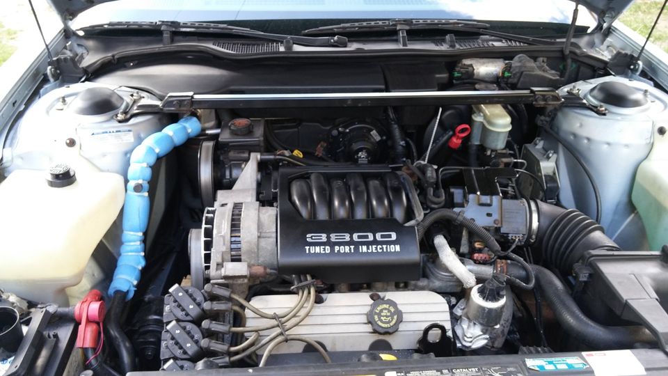 Buick Le Sabre V6 Gen. 7 in Möckern