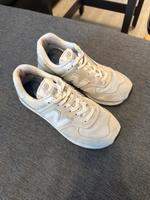 New Balance 574 Classic | Gr. 38,5 | Zeitloser Sneaker in Beige Dresden - Räcknitz/Zschertnitz Vorschau
