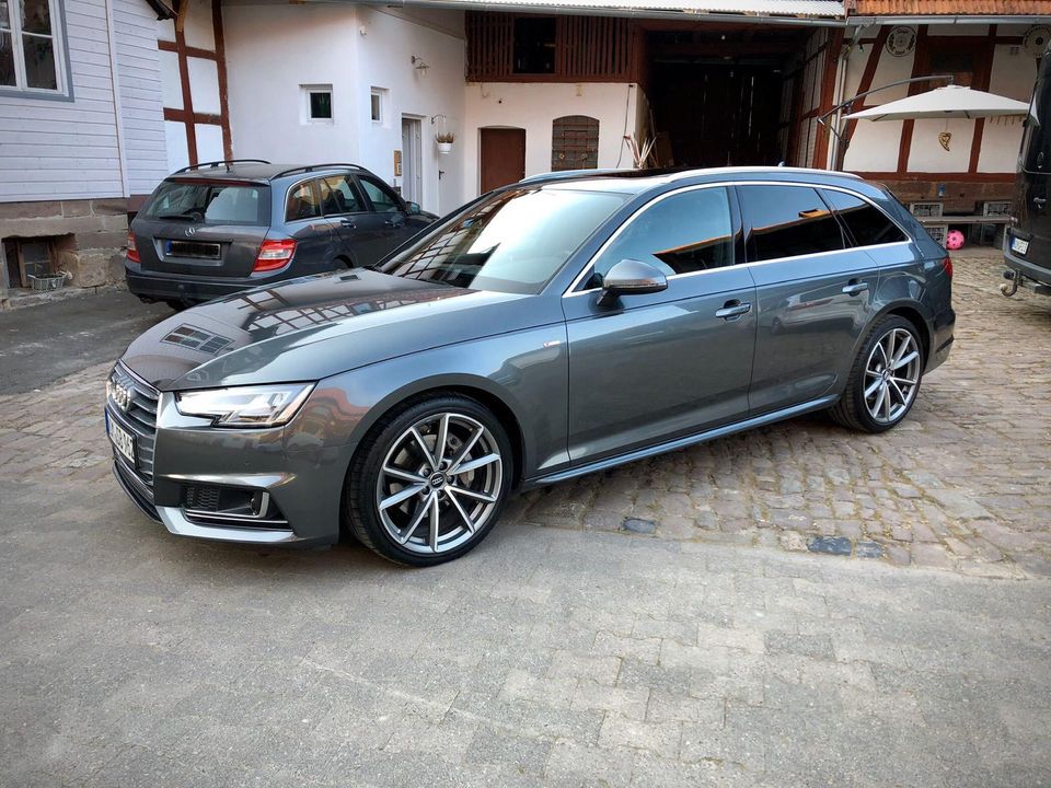 Audi A4 Avant in Bodenfelde