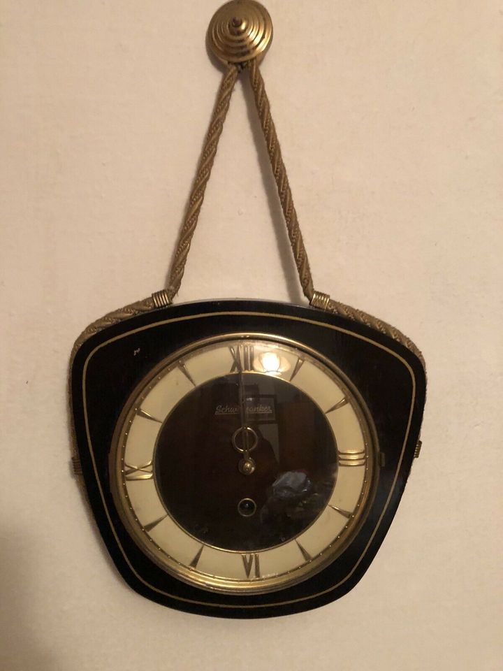Uhr Vintage in Aiterhofen