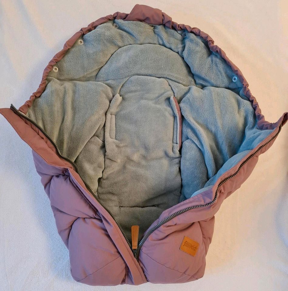 Fillikid Lhotse rosa Fusssack Babyschale Babywanne Fußsack in Neustrelitz