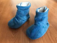 blaue Kuschelschuhe Hausschuhe Wagenschuhe Sohlenlänge 14 cm Dresden - Pieschen Vorschau