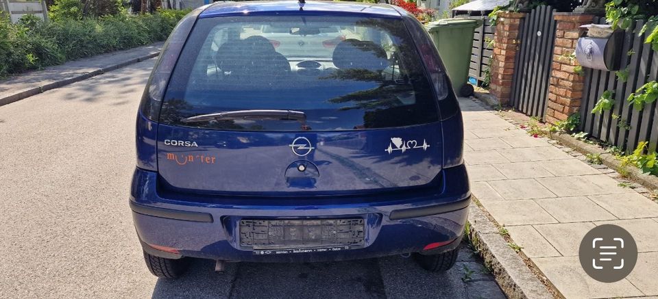 Opel Corsa in Ottobrunn