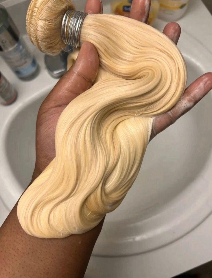 Glatte Blonde Echthaar Tressen Human Hair in Berlin