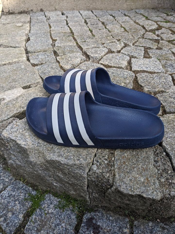 Adidas Adiletten in Weingarten