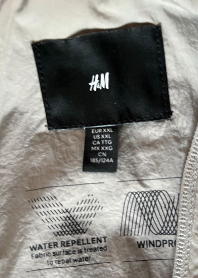 Übergangsjacke von H&M, Größe xxl in Papenburg