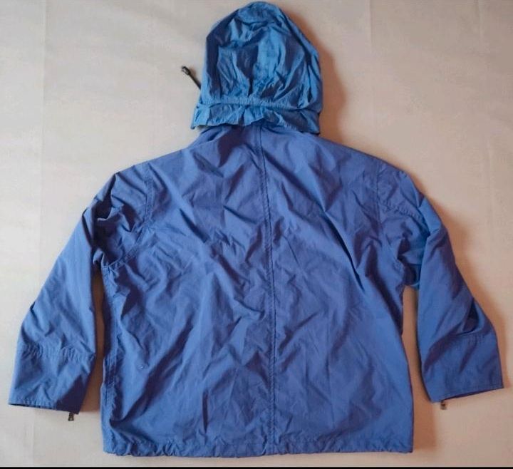 Jacke/Regenjacke von Hugo Boss in der gr.M in Tastrup