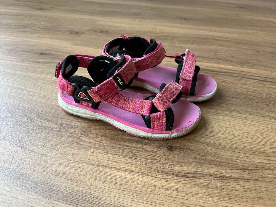 Sandalen Fila Mädchen Gr. 30 in Hamburg