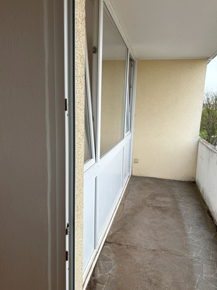 Schöne 2 Zimmer Wohnung mit Balkon und EBK in Rosdorf