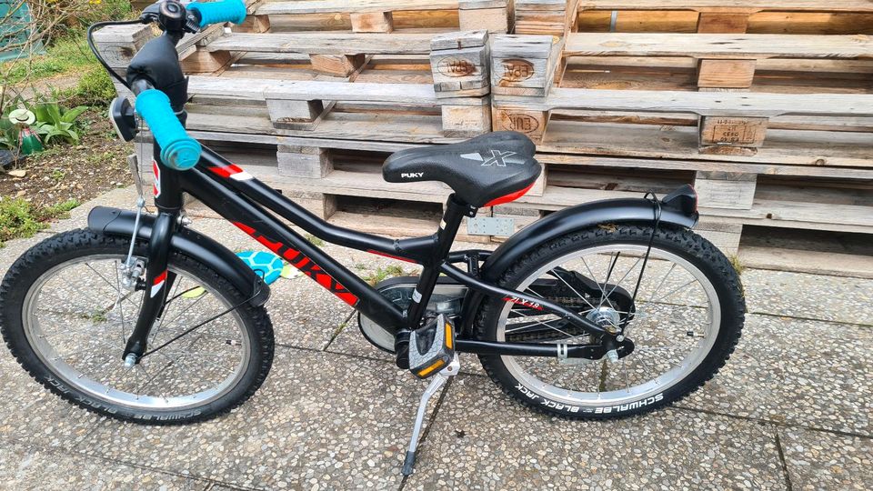 Schwarzes Kinderfahrrad von Puky 18 Zoll in Hohenbrunn