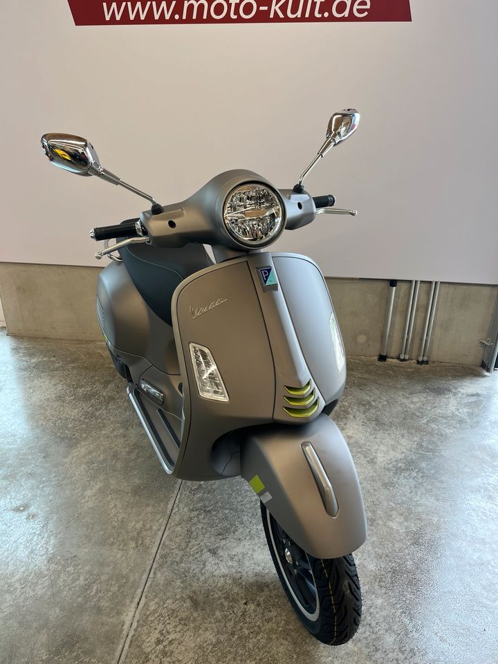 Vespa GTS 300 SUPER TECH Grigio Ottim. 2023 *Finanzierung* in Langerringen