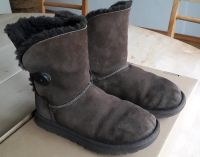 UGG Mini Bailey Button, Gr.37/4,5 Original! Altona - Hamburg Rissen Vorschau