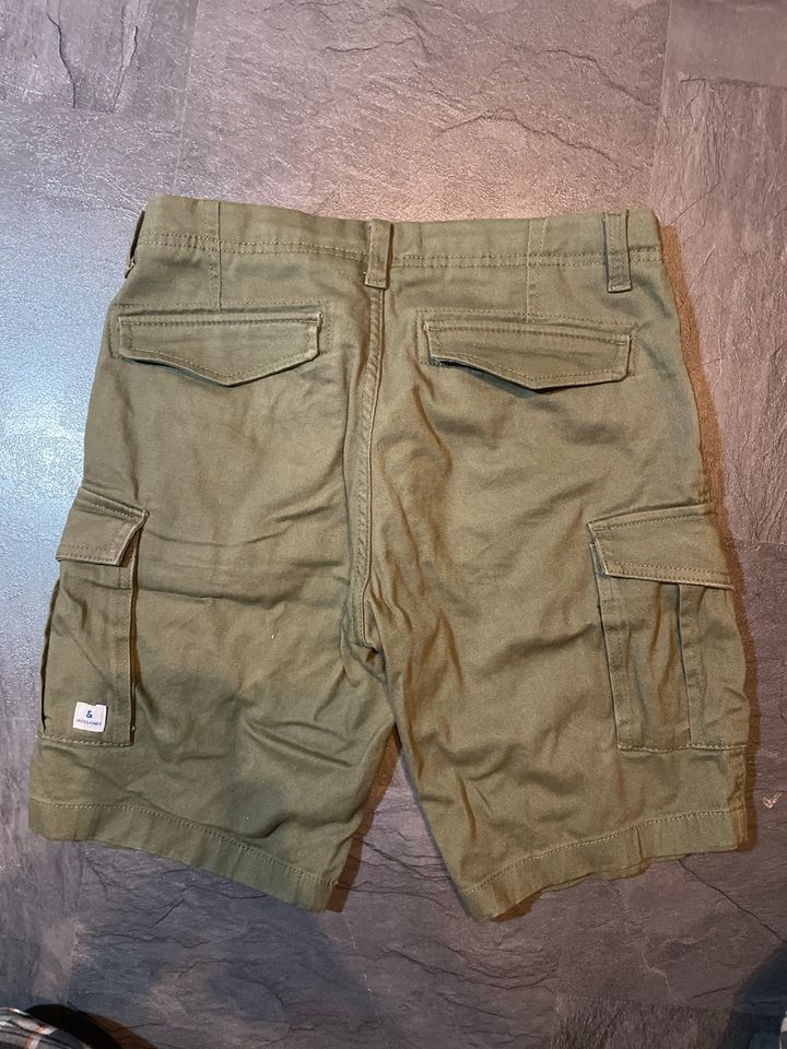 Jack & Jones kurze Hose grün in Baesweiler