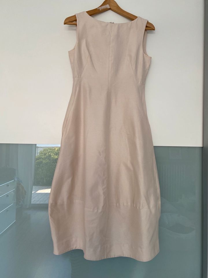 Wunderschönes Kleid von COS, Creme, Gr. S/36 in Duisburg