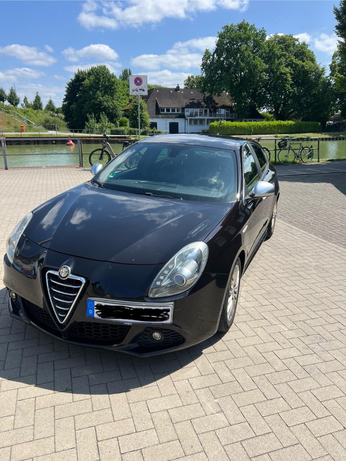 Abbildung des Autos Alfa Romeo Giulietta 2.0…
