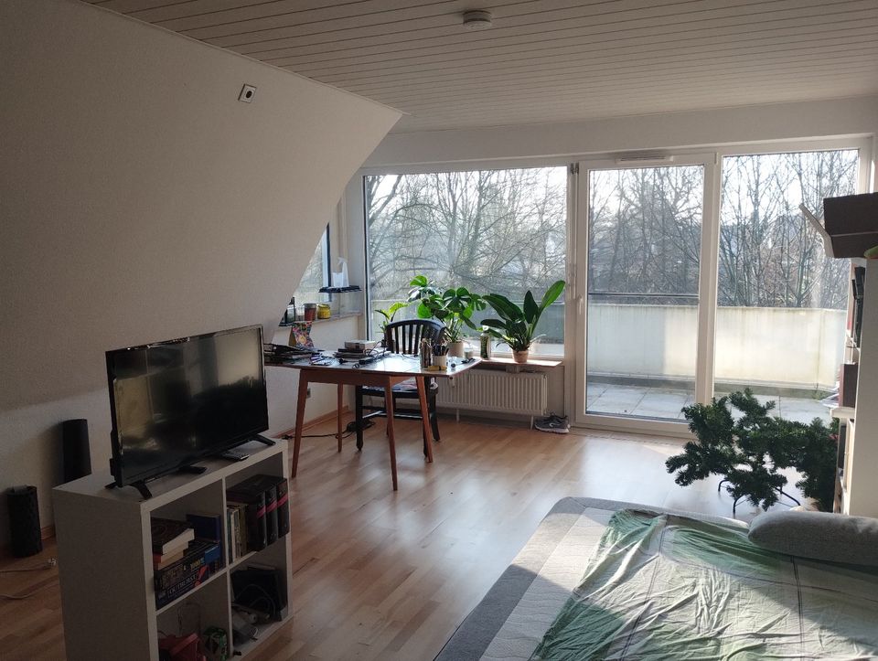 Helle 2-Zimmer-Wohnung in idyllischer Naturlage mit Balkon in Bremen