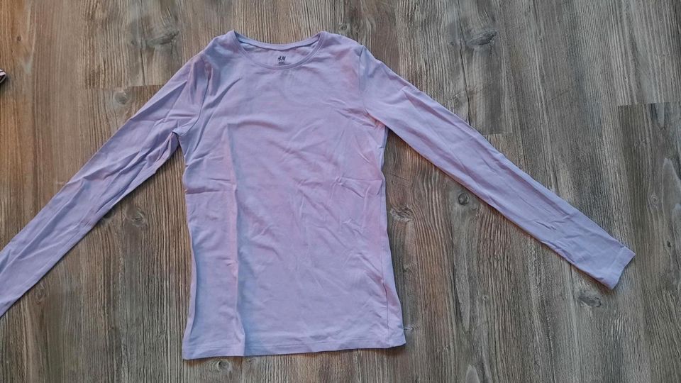 Langarmshirt H&M Gr 158 164 lila in Dorsten