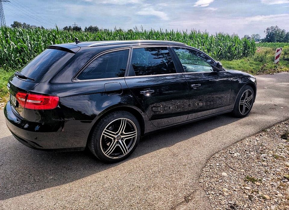 Audi A4 Avant 2.0 TDI (Diesel), Facelift in Stuttgart