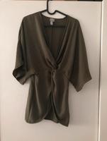 ASOS Kimono Oberteil Bluse mit knoten Khaki grün XS Niedersachsen - Oyten Vorschau