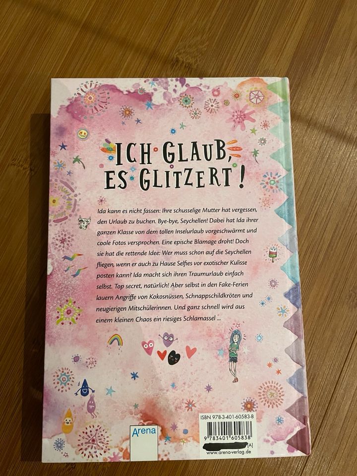 Buch „Ich glaub es glitzert - Jedes Chaos fängt mal klein an“ in Leipzig