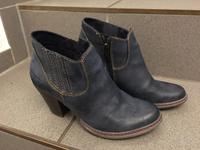 Tamaris Ankle Boot / Stiefelette blau Gr.38 Nordrhein-Westfalen - Engelskirchen Vorschau