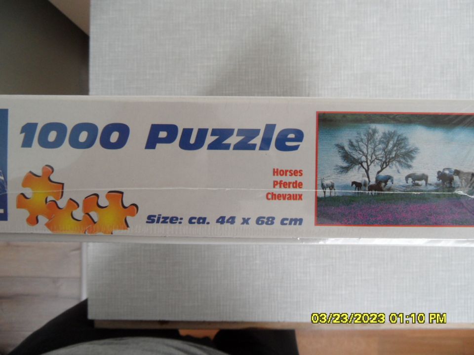 Sechs Puzzle in Tanne